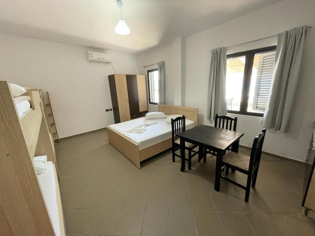 Karaburun Sunset Beach Orikum Exterior photo